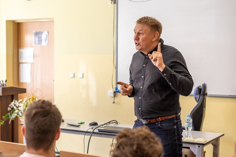 Spotkanie z Krzysztofem  Madejem